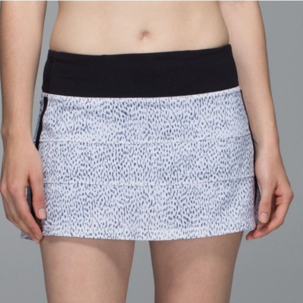 Lululemon Pace Rival Skirt‎ II Skort Dottie Dash White Black Print Size 4